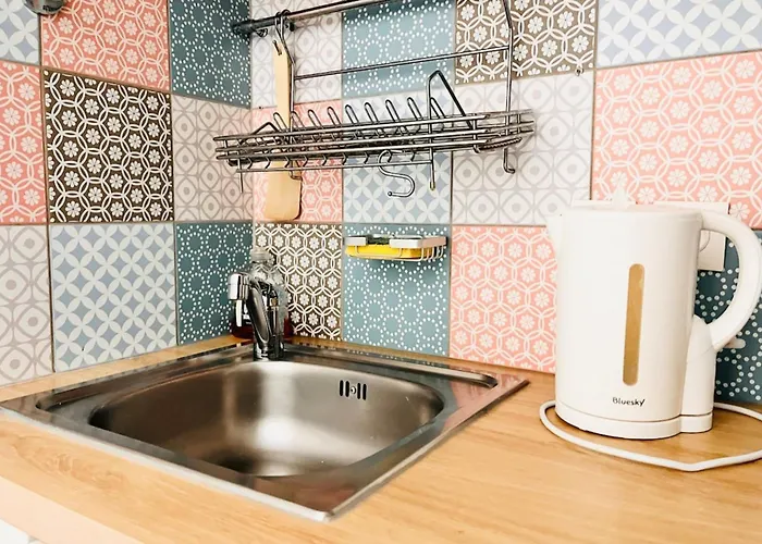 Апартаменты Elegant Flat Between Opera & Saint-lazare Париж