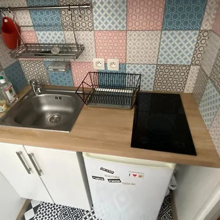 Elegant Flat Between Opera & Saint-lazare アパート パリ