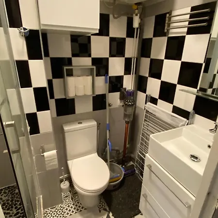 Elegant Flat Between Opera & Saint-lazare * パリ