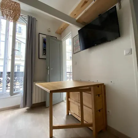 Elegant Flat Between Opera & Saint-lazare Appartamento Parigi